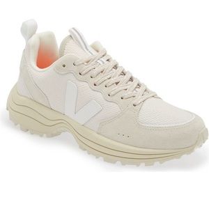Vejas Venturi Sneaker